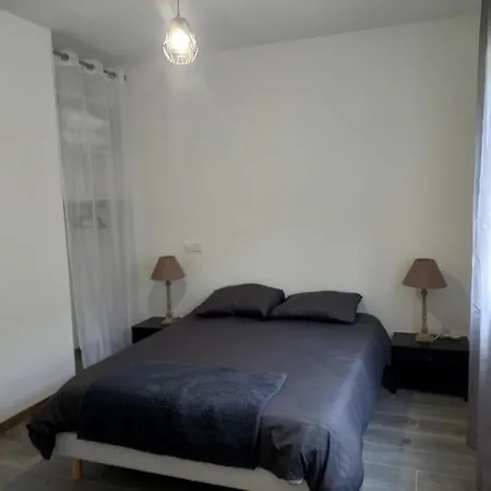 Maison 2 Ch Confortable Holiday home Saint-Montan
